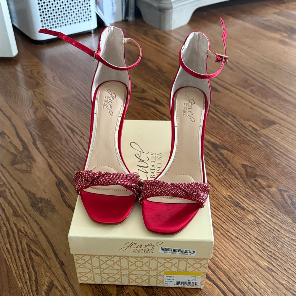 Jewel Badgley Mischka Red Embellished Heels 9.5
